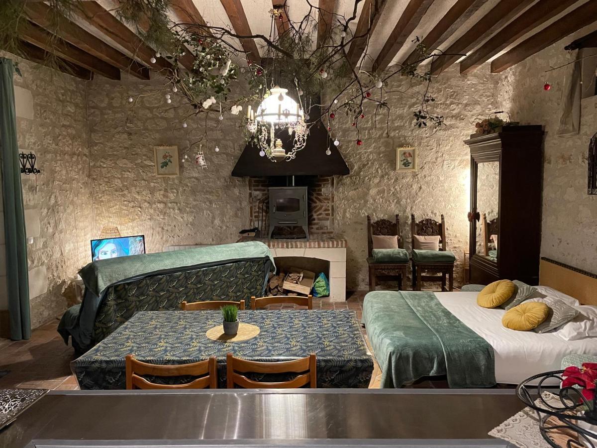Le Relais, La Dormance, Le Bois Dormant Hotel Chateauvieux  Luaran gambar