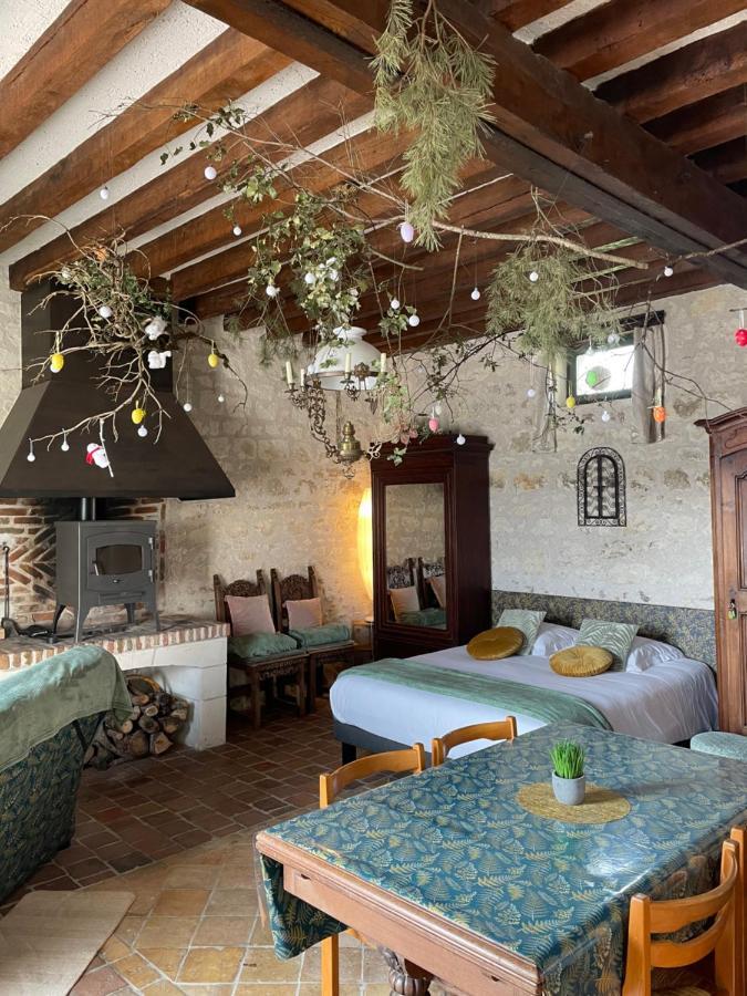 Le Relais, La Dormance, Le Bois Dormant Hotel Chateauvieux  Luaran gambar