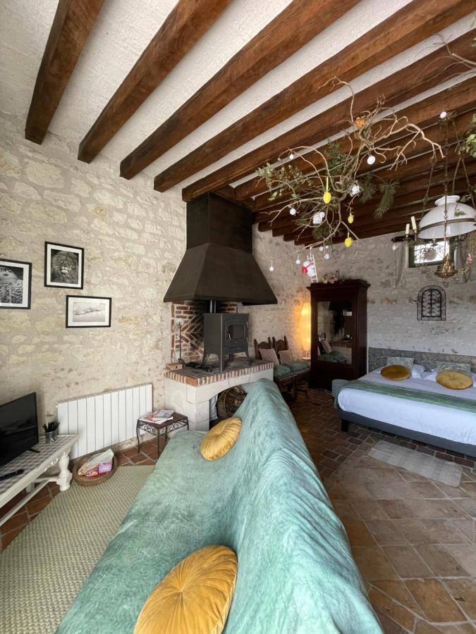 Le Relais, La Dormance, Le Bois Dormant Hotel Chateauvieux  Luaran gambar