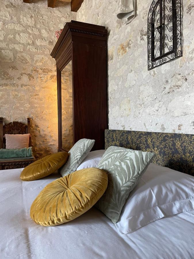 Le Relais, La Dormance, Le Bois Dormant Hotel Chateauvieux  Luaran gambar