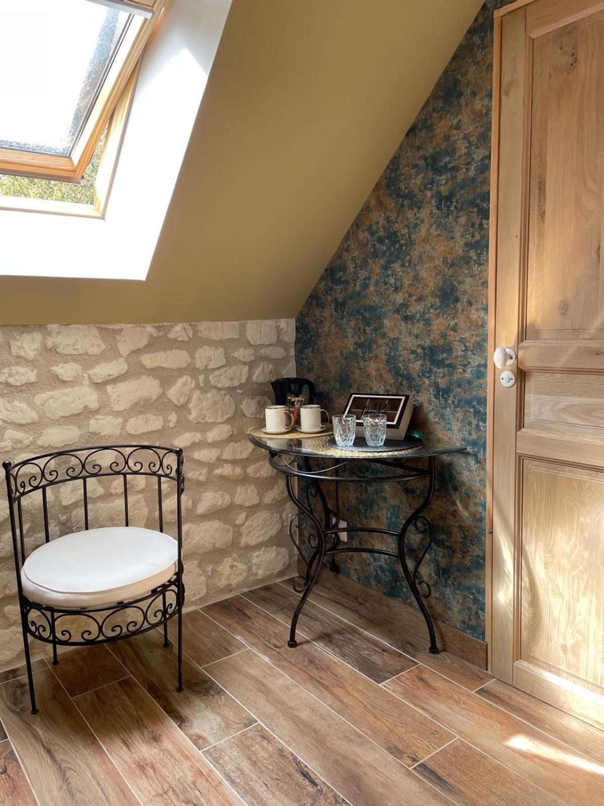 Le Relais, La Dormance, Le Bois Dormant Hotel Chateauvieux  Luaran gambar